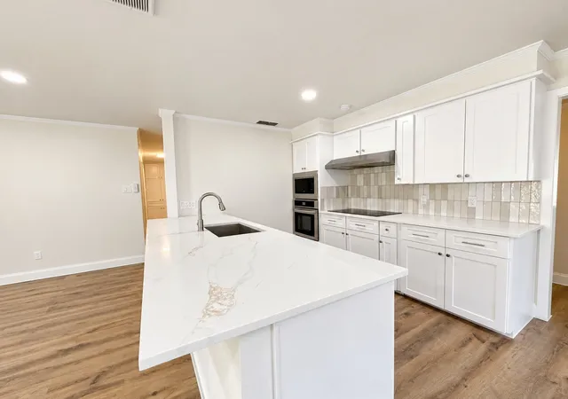 Photo 2 of Single family home for sale at 607 Stanford St, Corsicana, TX 75110 | MLS# 21414806 | Listing updated on 2026-10-20