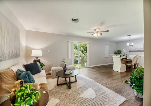 Photo 4 of Single family home for sale at 4516 Rolling Hills Dr, Fort Worth, TX 76119 | MLS# 21412223 | Listing updated on 2026-10-20