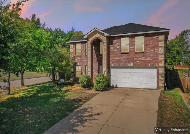Photo 1 of Single family home for sale at 3301 Highpoint Dr, Denton, TX 76210 | MLS# 21413963 | Listing updated on 2026-10-20