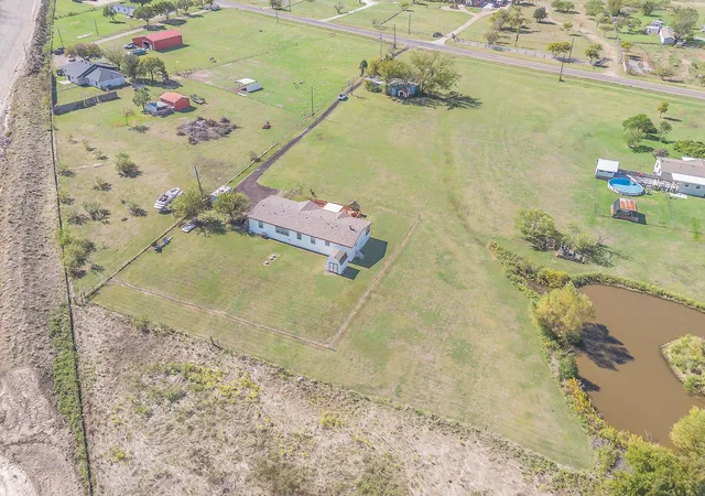 Photo 3 of Manufactured home for sale at 8300 Fm 1902, Joshua, TX 76058 | MLS# 21415151 | Listing updated on 2026-10-29