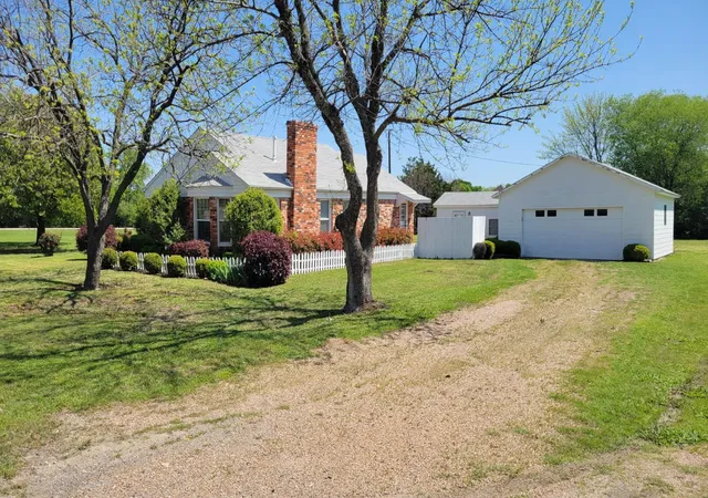 Single family home for sale at 465 Southview Dr, Allen, TX 75002 | MLS# 21414520