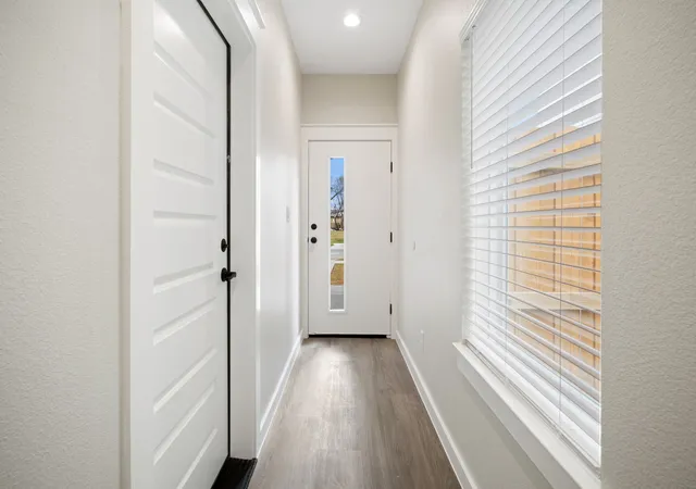 Photo 4 of Single family home for sale at 2526 Peabody, Dallas, TX 75215 | MLS# 21415275 | Listing updated on 2026-10-20