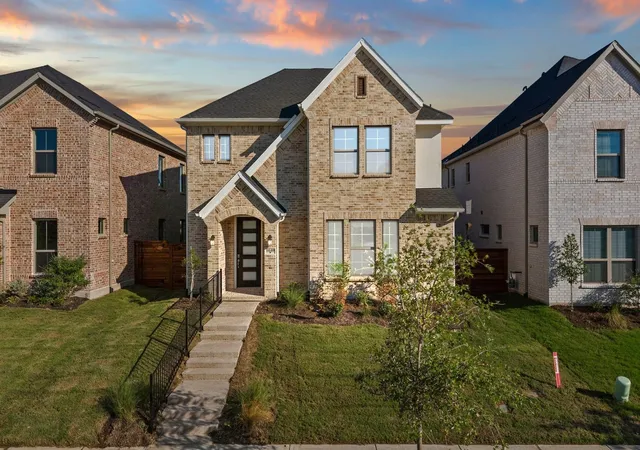 Photo 1 of Single family home for sale at 1640 Peridot Pkwy, Mesquite, TX 75181 | MLS# 21415273 | Listing updated on 2026-10-29