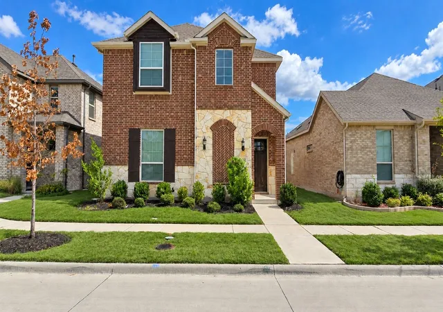 Photo 1 of Single family home for sale at 1514 Broadview Dr, Garland, TX 75042 | MLS# 21415237 | Listing updated on 2026-10-20
