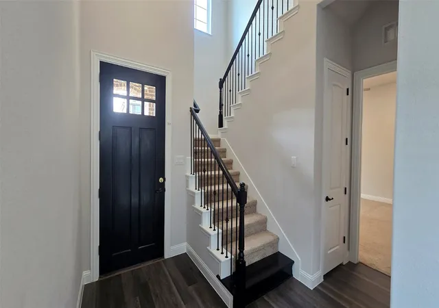 Photo 4 of Single family home for sale at 1514 Broadview Dr, Garland, TX 75042 | MLS# 21415237 | Listing updated on 2026-10-20