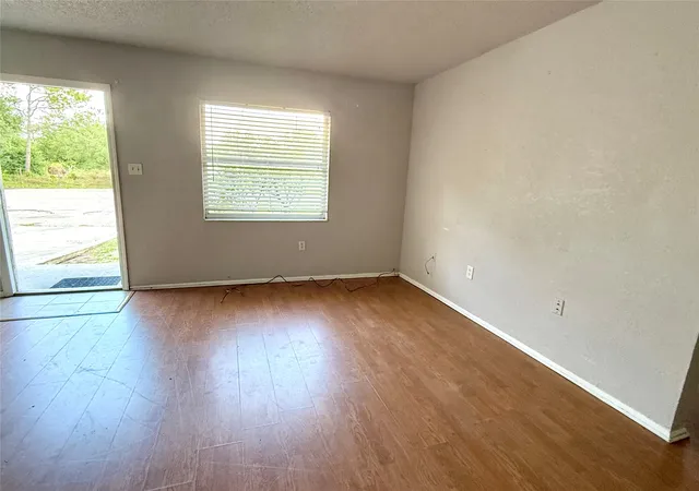 Photo 3 of House for sale at 3201 Astoria Ave #3201-3203, Sebring, FL 33875 | MLS# 21415412 | Listing updated on 2026-10-20