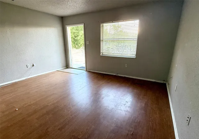 Photo 4 of House for sale at 3201 Astoria Ave #3201-3203, Sebring, FL 33875 | MLS# 21415412 | Listing updated on 2026-10-20