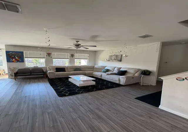 Photo 4 of Single family home for sale at 5832 Pensby Dr, Aubrey, TX 76227 | MLS# 21415396 | Listing updated on 2026-10-20