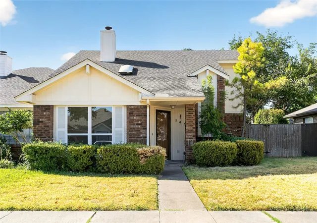 Photo 1 of Single family home for sale at 545 Stringfellow Dr, Coppell, TX 75019 | MLS# 21396391 | Listing updated on 2026-10-21
