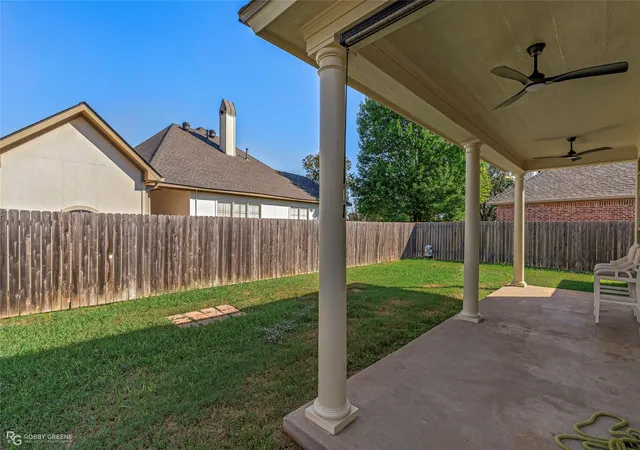 Photo 3 of Single family home for sale at 306 Magazine Ct, Bossier City, LA 71111 | MLS# 21415475 | Listing updated on 2026-10-27