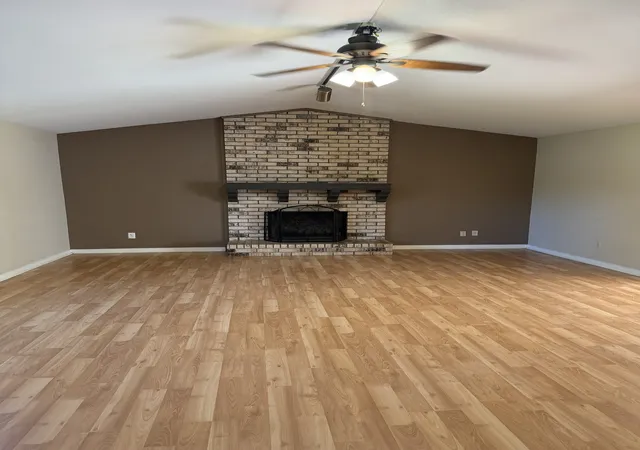 Photo 3 of Sale Pending at 7332 S Noel Dr, Shreveport, LA 71107 | MLS# 21415050 | Listing updated on 2026-10-28