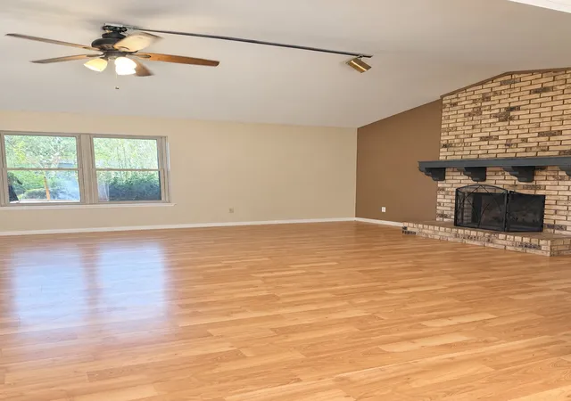 Photo 4 of Sale Pending at 7332 S Noel Dr, Shreveport, LA 71107 | MLS# 21415050 | Listing updated on 2026-10-28