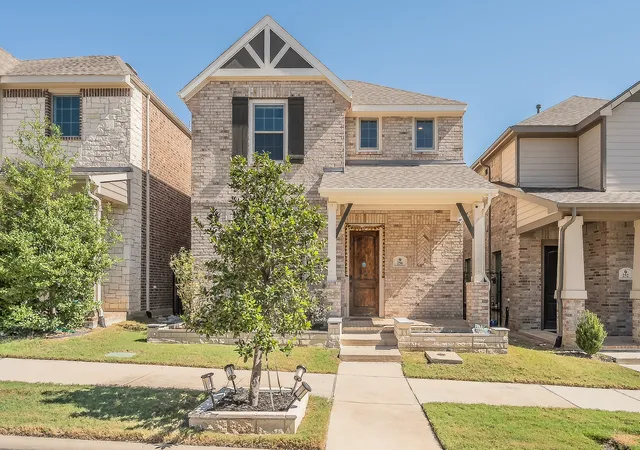 Single family home for sale at 256 Harbor Hills Dr, Flower Mound, TX 75028 | MLS# 21415095