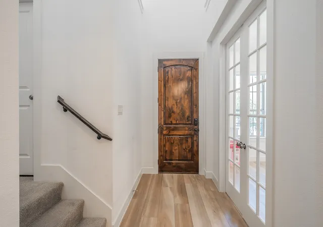 Photo 2 of Single family home for sale at 256 Harbor Hills Dr, Flower Mound, TX 75028 | MLS# 21415095 | Listing updated on 2026-10-29