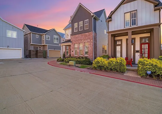 Photo 2 of Single family home for sale at 720 Wooster Ln, Plano, TX 75074 | MLS# 21404903 | Listing updated on 2026-10-22