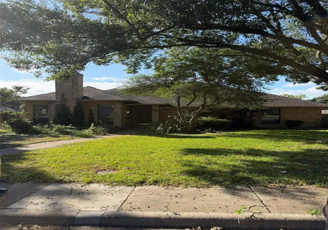 Photo 1 of Single family home for sale at 1310 Briarmeade Dr, Duncanville, TX 75137 | MLS# 21410006 | Listing updated on 2026-10-20