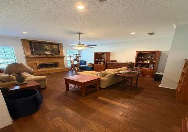 Photo 3 of Single family home for sale at 1310 Briarmeade Dr, Duncanville, TX 75137 | MLS# 21410006 | Listing updated on 2026-10-20