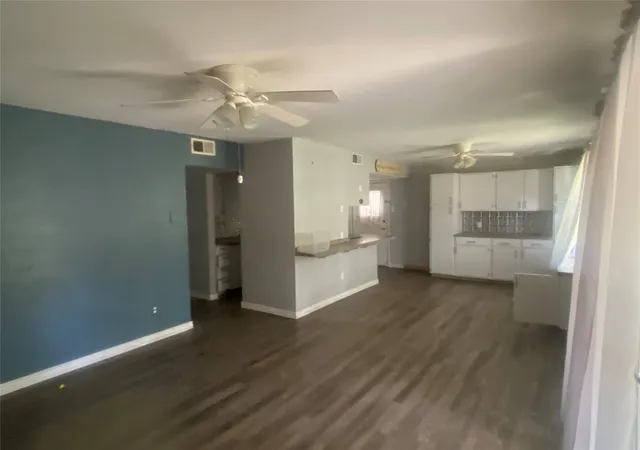 Photo 4 of Sale Pending at 2721 Ridgewood St, Irving, TX 75062 | MLS# 21415659 | Listing updated on 2026-10-27