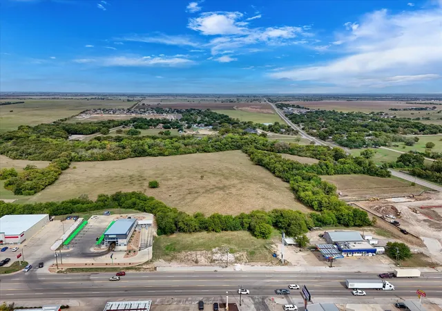 Photo 2 of Land for sale at 529 W Mcgregor Dr, Mc Gregor, TX 76657 | MLS# 21415690 | Listing updated on 2026-10-20