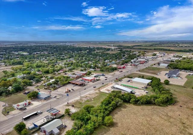 Photo 4 of Land for sale at 529 W Mcgregor Dr, Mc Gregor, TX 76657 | MLS# 21415690 | Listing updated on 2026-10-20