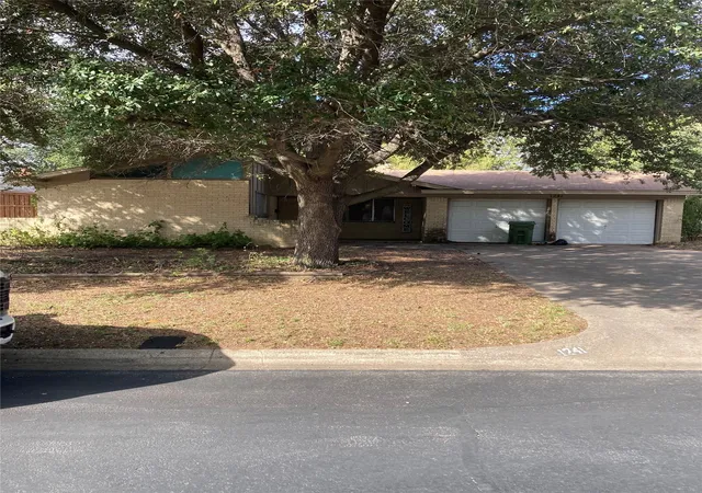 Photo 3 of Sale Pending at 1241 Valentine St, Hurst, TX 76053 | MLS# 21415840 | Listing updated on 2026-10-22
