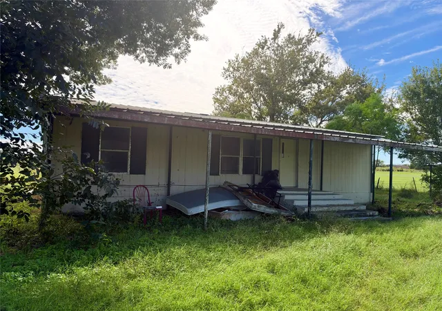 Photo 2 of Manufactured home for sale at 13070 Highway 36, Comanche, TX 76442 | MLS# 21415044 | Listing updated on 2026-10-20