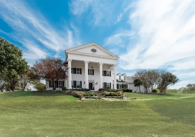 Single family home for sale at 1141 Sugar Ridge Rd, Ennis, TX 75119 | MLS# 21414935