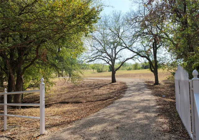 Photo 1 of Single family home for sale at 1141 Sugar Ridge Rd, Ennis, TX 75119 | MLS# 21414935 | Listing updated on 2026-10-20