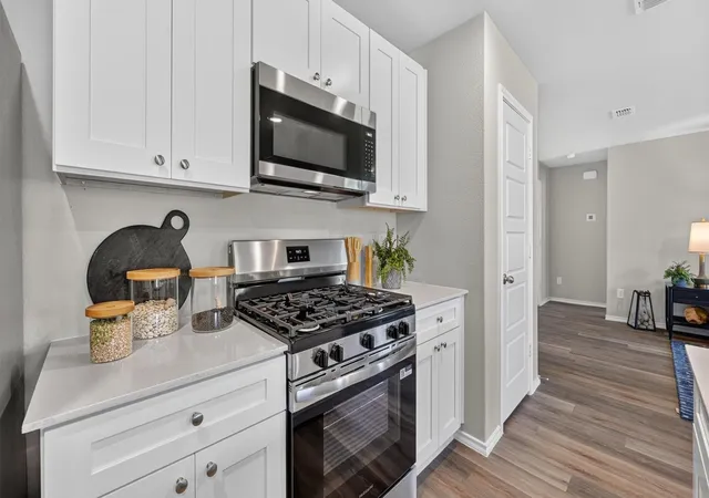 Photo 3 of Single family home for sale at 4176 Sunny Branch Ln, Crowley, TX 76036 | MLS# 21415304 | Listing updated on 2026-10-20