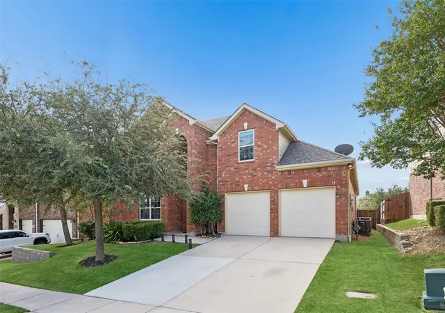 Photo 1 of Single family home for sale at 2936 Sawtimber Trl, Fort Worth, TX 76244 | MLS# 21415593 | Listing updated on 2026-10-22