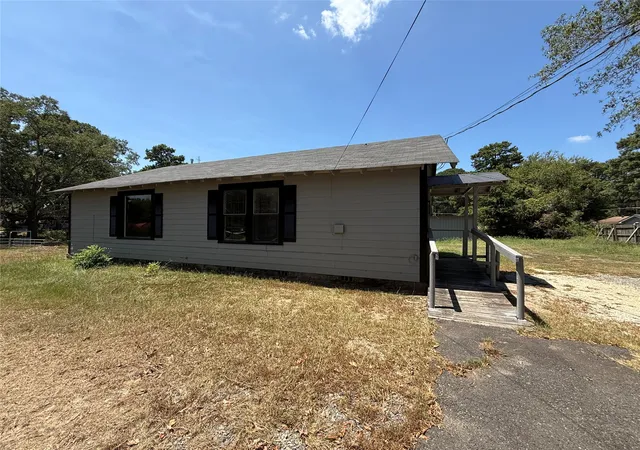 Photo 2 of Single family home for sale at 206 11th Street Ne, Springhill, LA 71075 | MLS# 21416103 | Listing updated on 2026-10-27