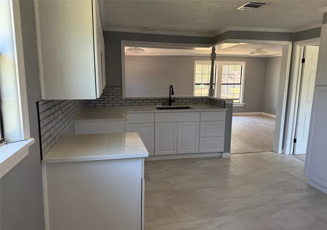Photo 3 of Single family home for sale at 206 11th Street NE, Springhill, LA 71075 | MLS# 21416103 | Listing updated on 2026-10-27