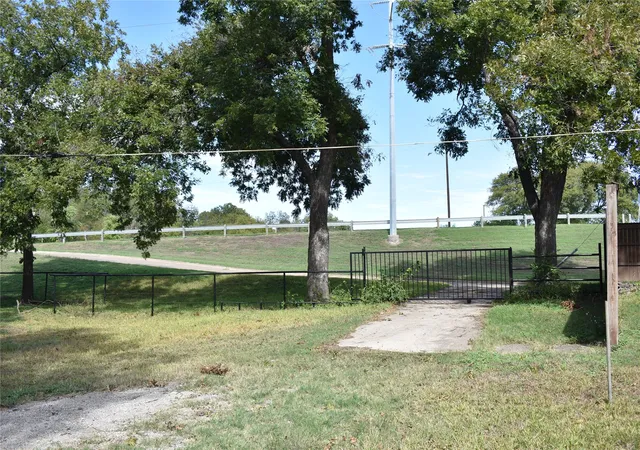 Land for sale at 3933 Lawnview Ave, Dallas, TX 75227 | MLS# 21414818