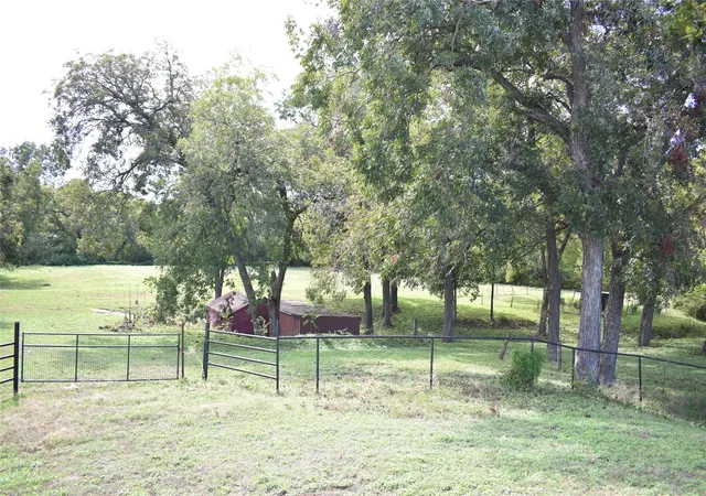 Photo 3 of Land for sale at 3933 Lawnview Ave, Dallas, TX 75227 | MLS# 21414818 | Listing updated on 2026-10-20