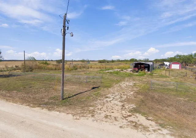Photo 2 of Land for sale at 9408 County Rd 2220, Barry, TX 75102 | MLS# 21409397 | Listing updated on 2026-10-21