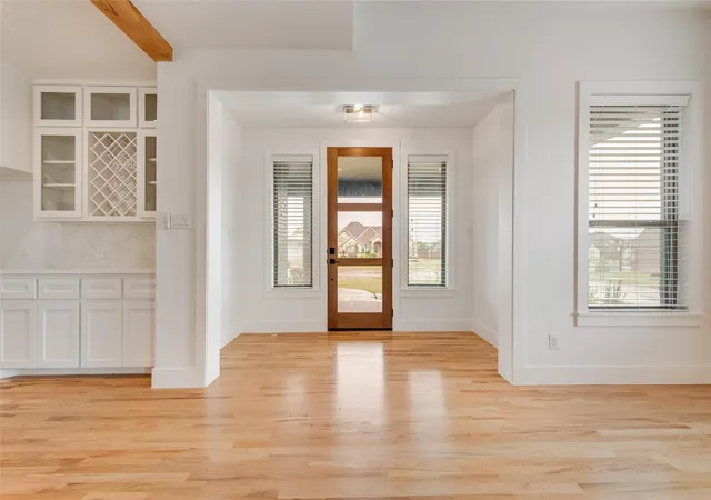 Photo 4 of Single family home for sale at 1001 Devoss Ct, Caddo Mills, TX 75135 | MLS# 21416548 | Listing updated on 2026-10-21