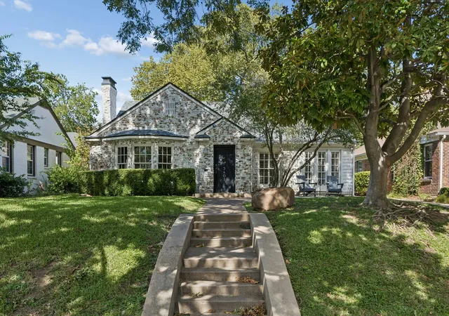 Photo 1 of Single family home for sale at 5407 Vanderbilt Ave, Dallas, TX 75206 | MLS# 21410644 | Listing updated on 2026-10-21