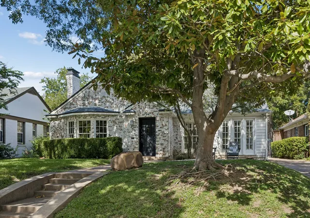 Photo 2 of Single family home for sale at 5407 Vanderbilt Ave, Dallas, TX 75206 | MLS# 21410644 | Listing updated on 2026-10-21