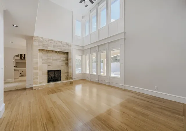 Photo 3 of Single family home for sale at 2242 Mountain Lakes Dr, Cedar Hill, TX 75104 | MLS# 21412054 | Listing updated on 2026-10-21