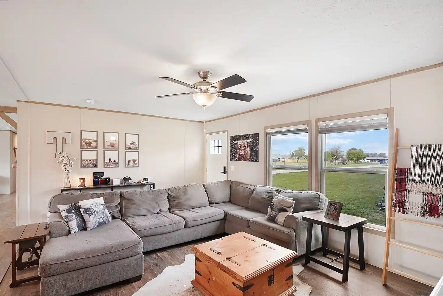 Photo 3 of Manufactured home for sale at 7135 Michael Rd, Sanger, TX 76266 | MLS# 21416303 | Listing updated on 2026-10-28