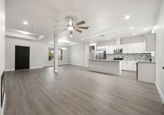 Photo 4 of Single family home for sale at 646 County Rd 4109, Greenville, TX 75401 | MLS# 21416654 | Listing updated on 2026-10-21