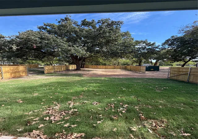 Photo 4 of Single family home for sale at 1604 Smoke Tree Ln, Dallas, TX 75253 | MLS# 21414795 | Listing updated on 2026-10-21
