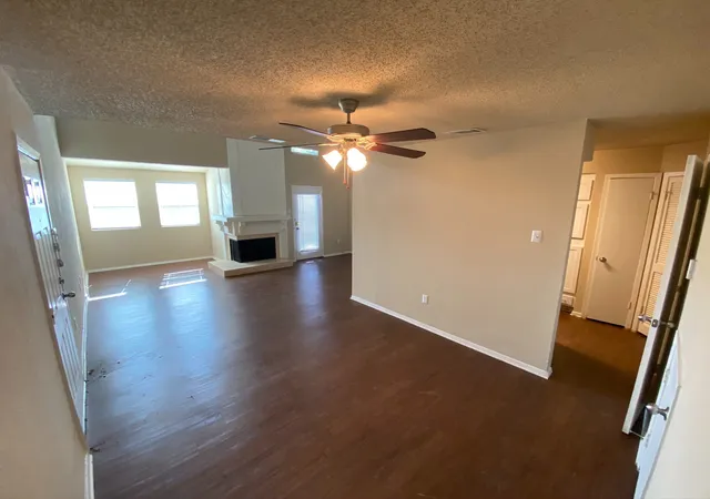 Photo 2 of Condo for sale at 9696 Walnut St #604, Dallas, TX 75243 | MLS# 21416728 | Listing updated on 2026-10-21