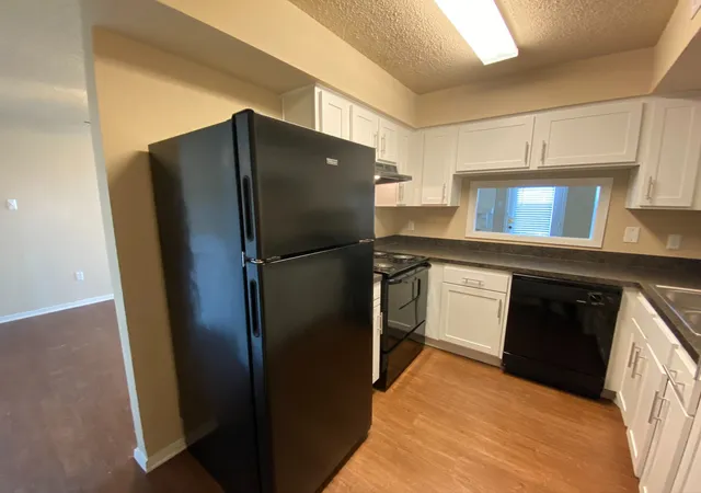 Photo 3 of Condo for sale at 9696 Walnut St #604, Dallas, TX 75243 | MLS# 21416728 | Listing updated on 2026-10-21