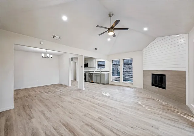 Photo 2 of Single family home for sale at 4113 Hemlock St, Fort Worth, TX 76137 | MLS# 21416323 | Listing updated on 2026-10-21