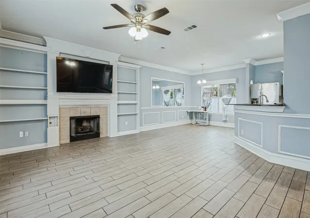 Photo 2 of Single family home for sale at 1215 N Nursery Rd, Irving, TX 75061 | MLS# 21416785 | Listing updated on 2026-10-21