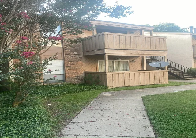 Photo 2 of Condo for sale at 8110 Skillman St #1053, Dallas, TX 75231 | MLS# 21416918 | Listing updated on 2026-10-21