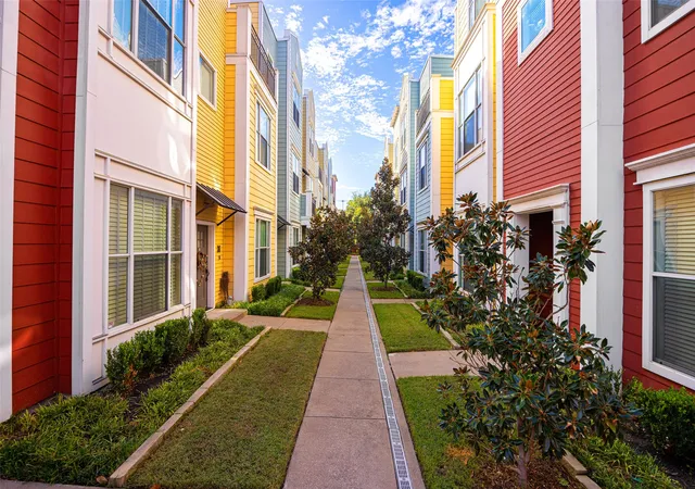 Photo 1 of Condo for sale at 4121 Mckinney Ave #38, Dallas, TX 75204 | MLS# 21417161 | Listing updated on 2026-10-22