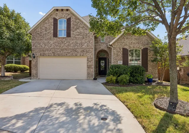 Photo 1 of Single family home for sale at 12944 Parade Grounds Ln, Fort Worth, TX 76244 | MLS# 21417490 | Listing updated on 2026-10-22