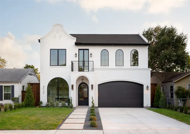 Single family home for sale at 4722 Cowan Ave, Dallas, TX 75209 | MLS# 21417208